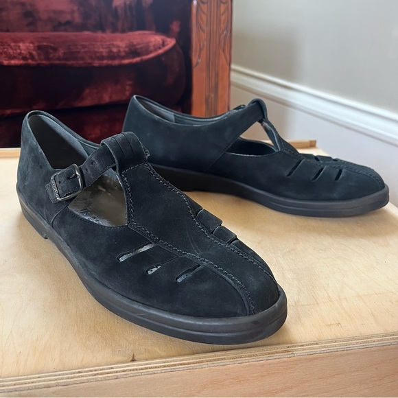 Mephisto Shoes - mephisto black nubuck fisherman sandals